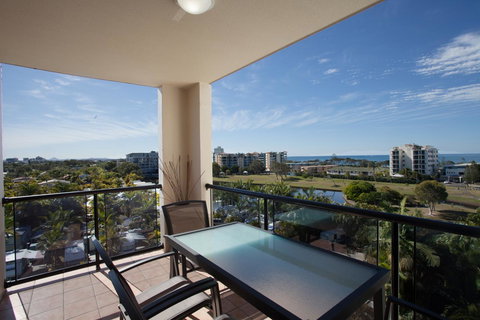 The Mirage Resort Alexandra Headland - Holiday Find 31