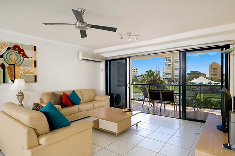 The Mirage Resort Alexandra Headland - Holiday Find 16