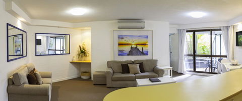 Ocean Breeze Resort - Holiday Find 15