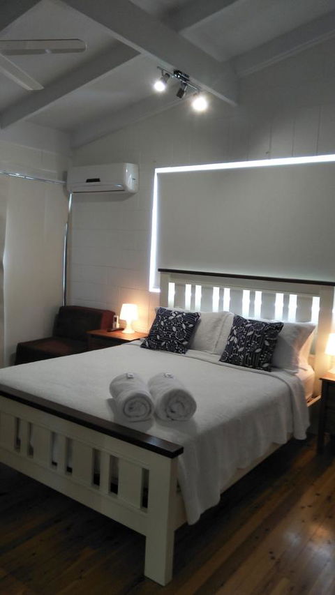 Salty Vibes Retreat - Holiday Find 1