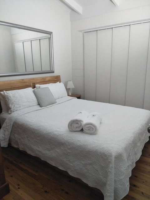 Salty Vibes Retreat - Holiday Find 5