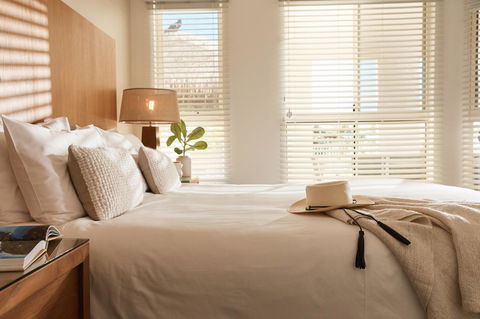 Sea Change Beachfront Apartments - Holiday Find 6