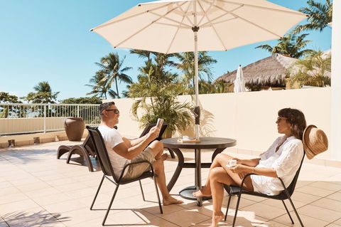 Sea Change Beachfront Apartments - Holiday Find 8
