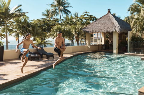 Sea Change Beachfront Apartments - Holiday Find 13