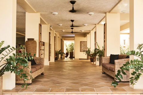 Sea Change Beachfront Apartments - Holiday Find 15