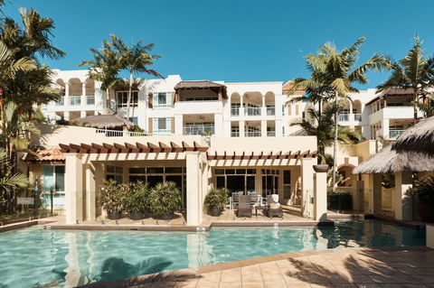 Sea Change Beachfront Apartments - Holiday Find 11