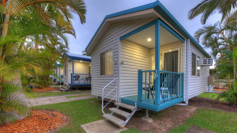 Alex Beach Cabins And Tourist Park - Holiday Find 35