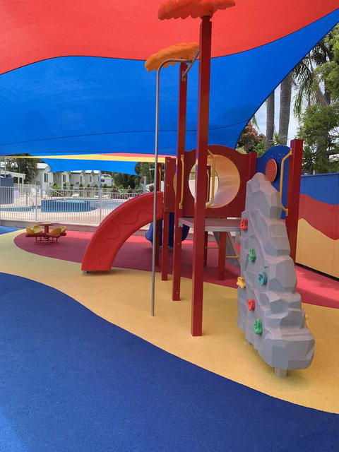 Alex Beach Cabins And Tourist Park - Holiday Find 6