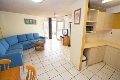 Northpoint Holiday Apartments - Holiday Find 7