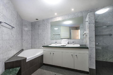 Emerald Noosa - Holiday Find 10