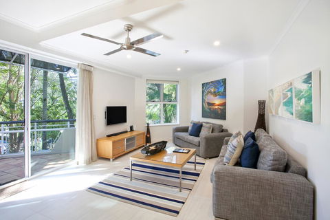 Emerald Noosa - Holiday Find 24
