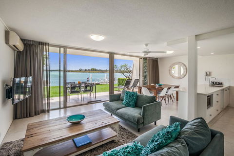 Noosa Harbour Resort - Holiday Find 21