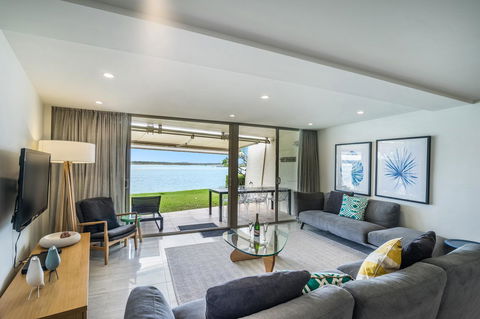 Noosa Harbour Resort - Holiday Find 41