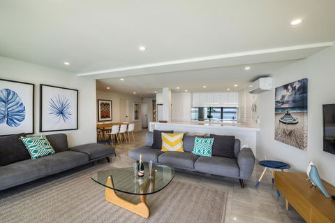Noosa Harbour Resort - Holiday Find 43