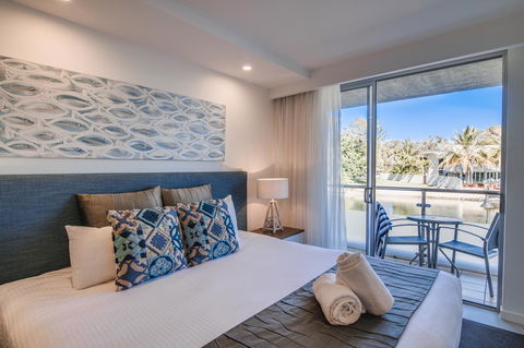 Hotel Laguna - Holiday Find 17