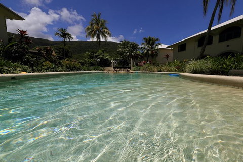 Mango Lagoon Sunbird Retreat - Holiday Find 15