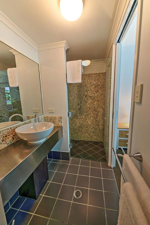 Mango Lagoon Sunbird Retreat - Holiday Find 18