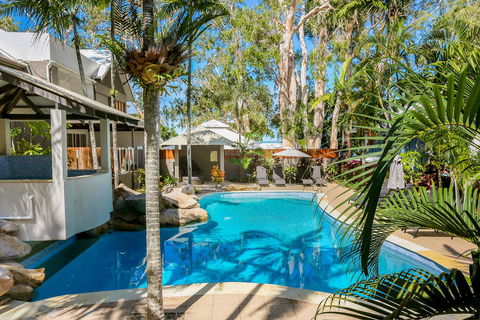 Paradise On The Beach Resort - Holiday Find 4