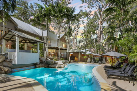 Paradise On The Beach Resort - Holiday Find 0