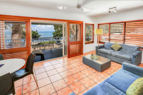 Paradise On The Beach Resort - Holiday Find 12