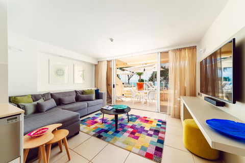Netanya Noosa Beachfront Resort - Holiday Find 4