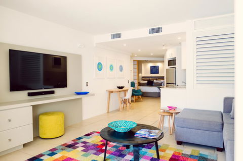 Netanya Noosa Beachfront Resort - Holiday Find 21