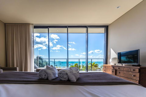 Mirage Whitsundays - Holiday Find 27