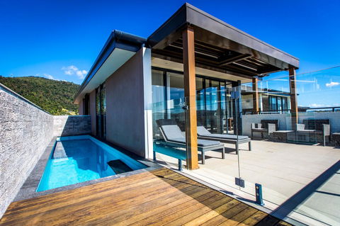 Mirage Whitsundays - Holiday Find 23