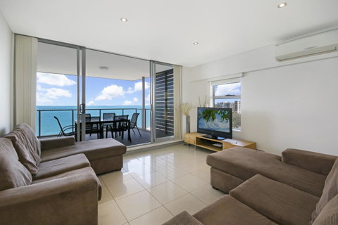 Redvue Holiday Apartments - Holiday Find 0