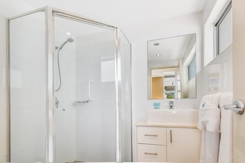 Redvue Holiday Apartments - Holiday Find 7