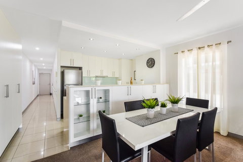 Redvue Holiday Apartments - Holiday Find 4