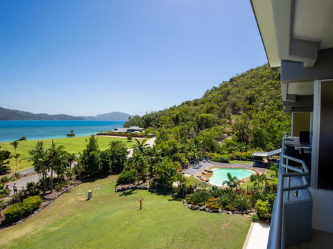 Beach Lodges - Holiday Find 6