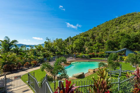 Beach Lodges - Holiday Find 1