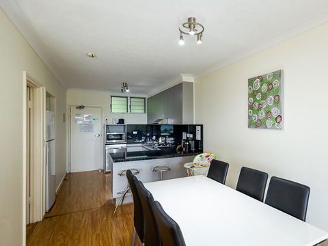 Beach Lodges - Holiday Find 28