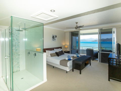 Beach Lodges - Holiday Find 3