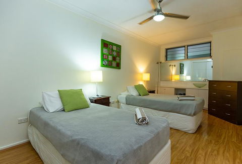 Beach Lodges - Holiday Find 27
