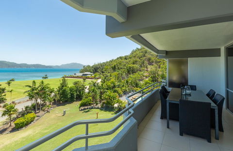 Beach Lodges - Holiday Find 15