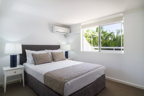 The White House Port Douglas - Holiday Find 31