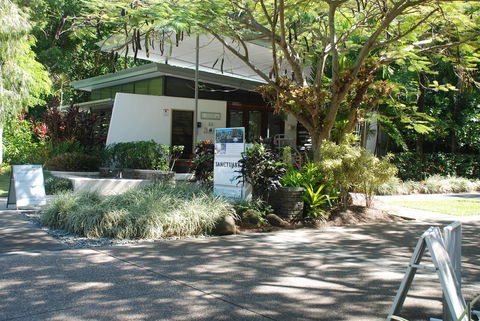 Sanctuary Palm Cove - Holiday Find 9