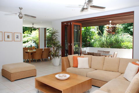 Sanctuary Palm Cove - Holiday Find 3