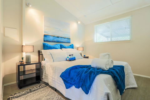 Bed & Breakfast 1 Bedroom Guest House - Holiday Find 4