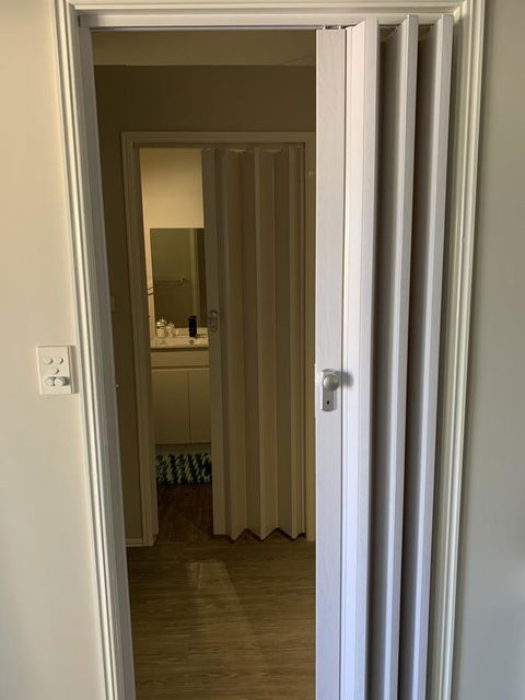 Bed & Breakfast 1 Bedroom Guest House - Holiday Find 1