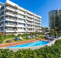 Surfers Chalet - Holiday Find