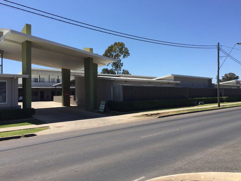 Drovers Motor Inn - Holiday Find 18