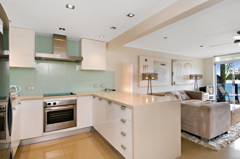 Skippers Cove Waterfront Resort - Holiday Find 10