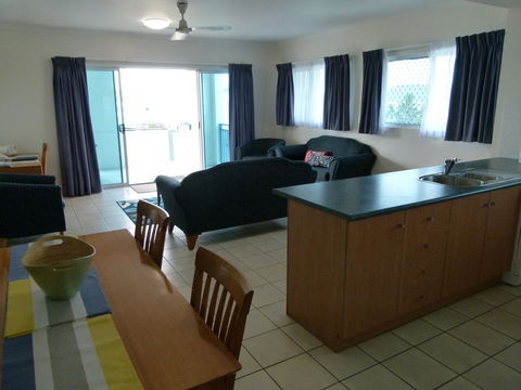 Madison Ocean Breeze Apartments - Holiday Find 25