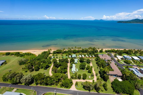 King Reef Resort - Holiday Find 0