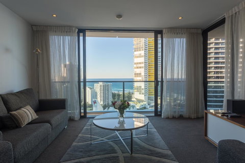 Oracle Resort Broadbeach - Gclr - Holiday Find 40