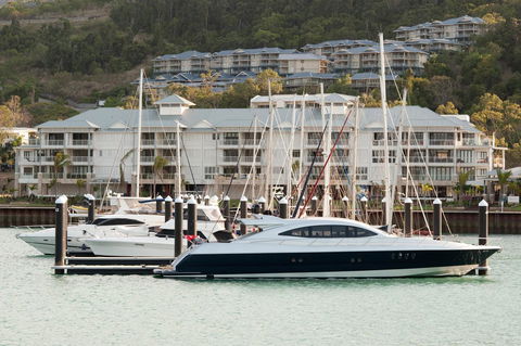 The Boathouse Apartments - Holiday Find 3