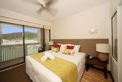The Boathouse Apartments - Holiday Find 9